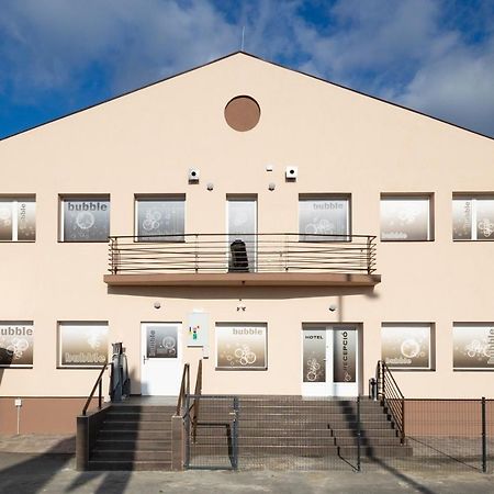 Bubble Hotel Es Rendezvenykoezpont Zalaegerszeg Dış mekan fotoğraf